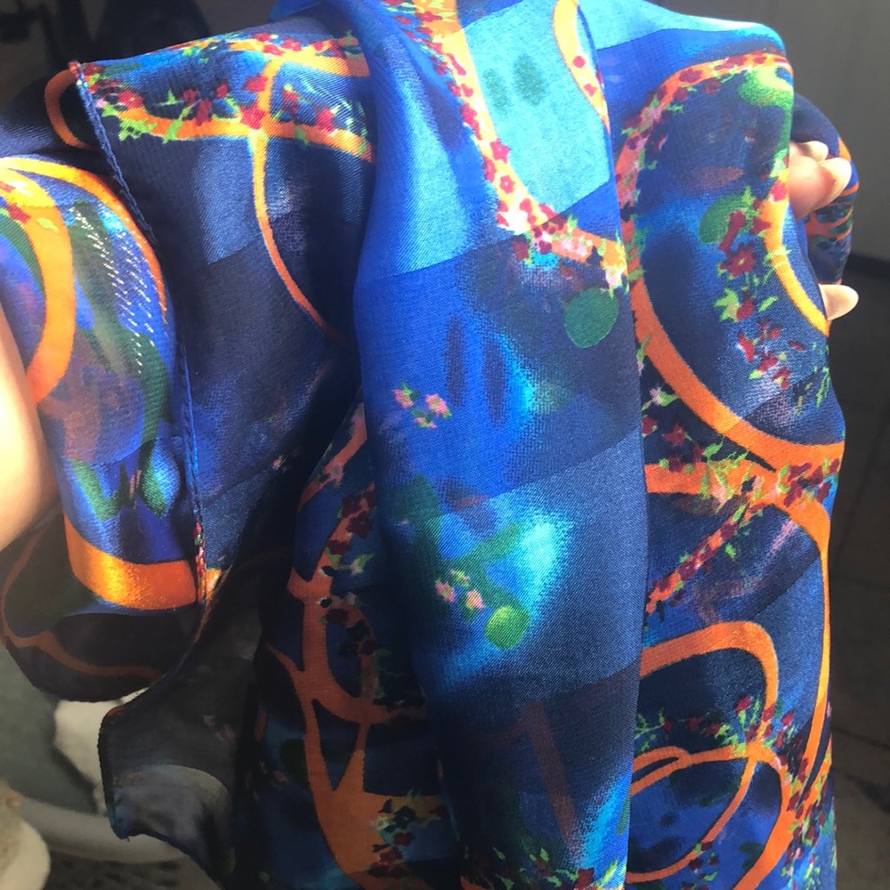 Blue large scarf